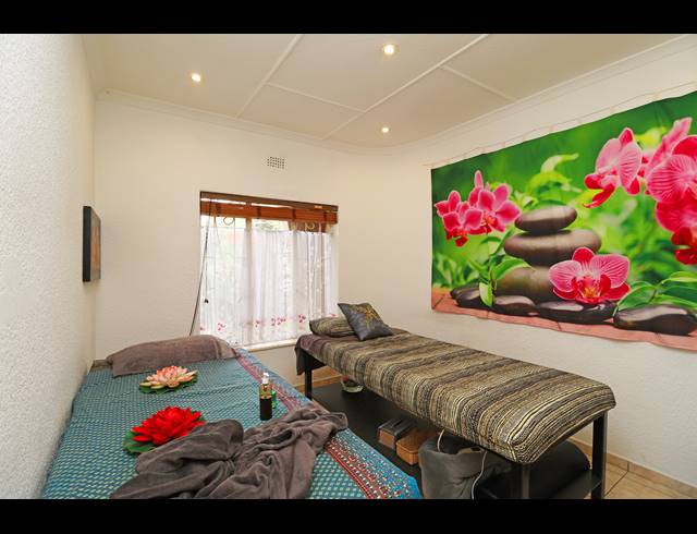 3 BEDROOM HOUSE FOR SALE IN BRAMLEY